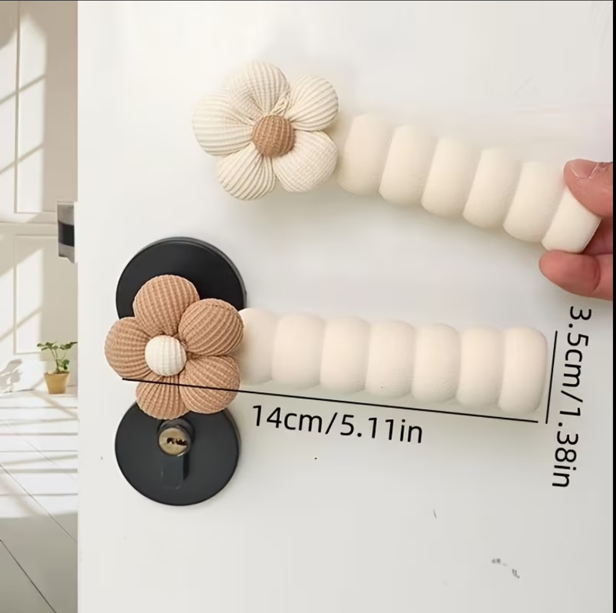 Stylish Floral Door Handle Cover – Protect Your Walls, Silent & Anti-Collision (Beige)
غطاء مقبض باب أنيق بنقشة زهرية – حماية للجدران، صامت ومضاد للصدمات